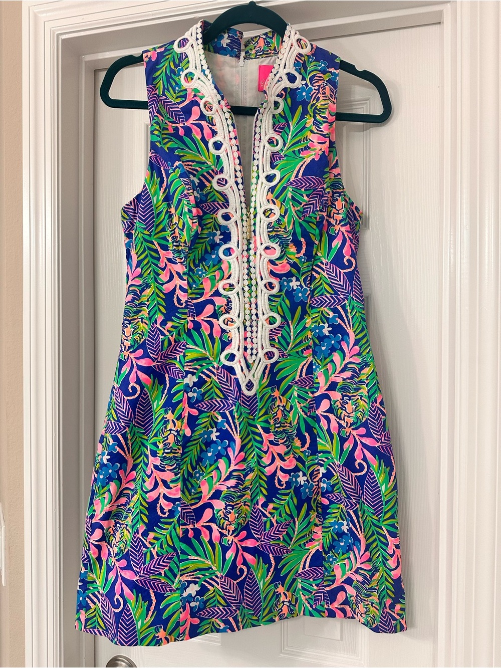 Lilly Pulitzer Alexa Sleeveless Shift Dress in Navy, Pink & Green